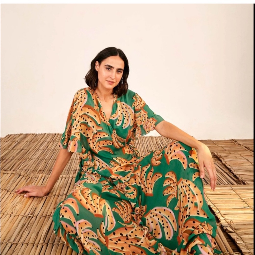 🍍FARM Rio Green Raining Bananas Maxi Wrap Dress